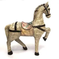 EGG PRODUCTOS DE PAZ - Figura Decorativa Caballo Medieval