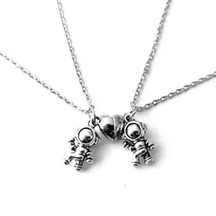 DAYOSHOP - Collar Astronautas Imán Parejas Novios Mejores Amigos_.