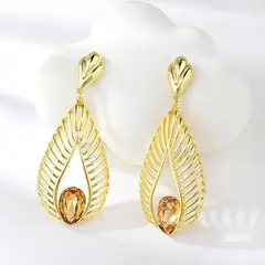 VERAMOREST - Aretes Dorados Veramorest_.