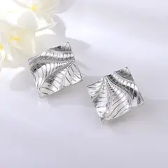 VERAMOREST - Aretes Platinados