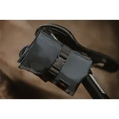 ON THE ROAD BAGS - Rollo herramienta oliva sillín bicicleta