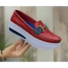GENERICO - PRECIOSOS MOCASINES EN CUERO ROJO EN CUERO GARANTIZADO