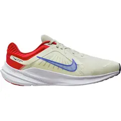 NIKE - Tenis Quest 5-Beige