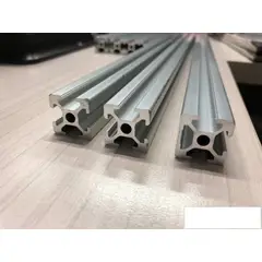 GENERICO - Perfil Estructural Extrusion Aluminio 2020 V Slot 1 Metro