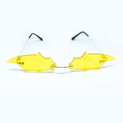 AT NIGHT SUNGLASSES - Gafas de sol At Night lente murcielago sin marco unisex Amarillo