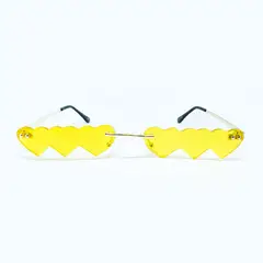AT NIGHT SUNGLASSES - Gafas de sol At Night corazones sin marco unisex Amarillo