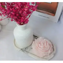 DECORACIONES ALE Y GABI - Florero Kalio Plato, flores Y Vela 4 piezas