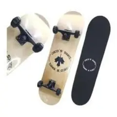 GENERICO - Tabla skateboard canadiense.