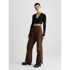 CALVIN KLEIN - Saco Negro Cropped Con Cuello En V Para Mujer