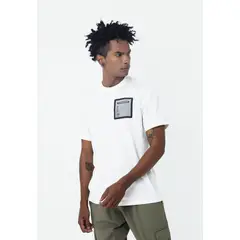 BELIFE - Camiseta Blanca Con Bolsillo En Malla Para Hombre Belife.-