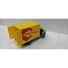 WELLY - SPRINTER CARGO AMARILLA