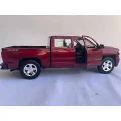 MOTORMAX - CAMIONETA CHEVY SILVERADO 1500 LT Z71 ROJA a Escala 1:27