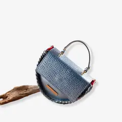 SHI BY SCARLETT HERRERA I - Bolso Mixtura en Cuero - Elaboración Artesanal - Edición Limitada