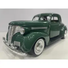 MOTORMAX - CARRO CHEVROLET COUPE 1939 Verde A Escala 1:24