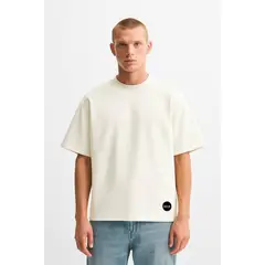 UNCOLOR - Camiseta Oversize Esencial
