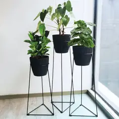 ALIK DISEÑO - Soporte Matera Metàlico Negro Con Macetera Plastica Negra Set X 3