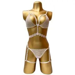 GENERICO - Lenceria Conjunto Ropa Interior Femenina Tanga + Bralette + Liguero-