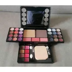 GENERICO - Paleta de maquillaje desplegable TODO EN 1