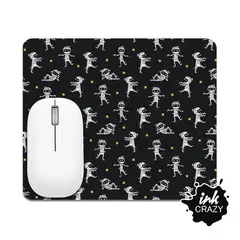 GENERICO - Mouse Pad Momia Poses