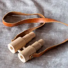 SUPI KIDS FURNITURE - SUPI BINOCULARS- BINOCULARES COLOR MADERA