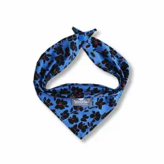 WAWAW - Pañoleta para perro talla M azul flores negras