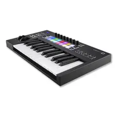ARTURIA - Novation Launchkey 25 MK III Controlador MIDI – USB