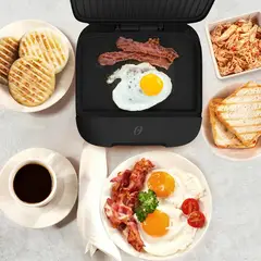 OSTER - SANDWICHERA COMPACTA R E F . C K S T S M 4 0 0