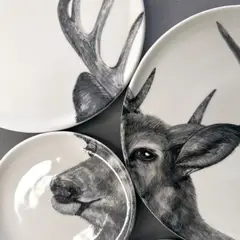 ARTE PLATONICO - Platos-porcelana-Arte-Platonico-pintado-a-mano-ensamble-Venado