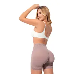 LICSY - Faja Short Fit Invisible con Encaje