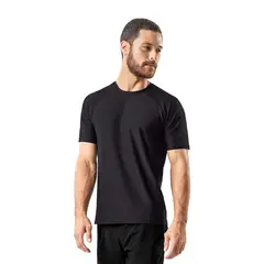 LEO - Camiseta deportiva con tela texturizada y transpirable.