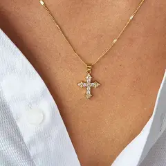 RAVEL - Cadena dorada dije cruz circones brillante RAVEL.