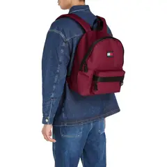 TOMMY HILFIGER - Morral roja para diario con parche Elevated
