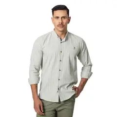 LOS CABALLEROS - Camisa Cuello Neru en Lino Verde