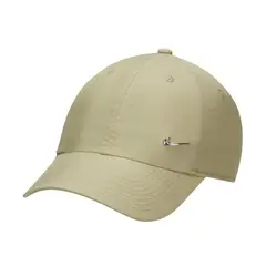 NIKE - Gorra Dri Fit Club Metal Swoosh-Beige