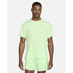 NIKE - CAMISETA MILER DV9315-376 VERDE