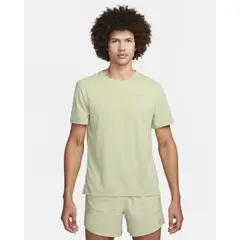 NIKE - CAMISETA MILER DV9315-020 VERDE