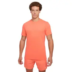 NIKE - Camiseta Tee Run Division Fa24-Salmón