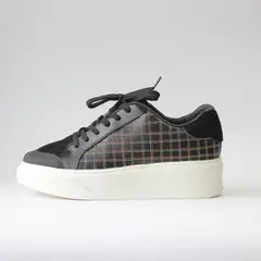 NOHORA GELVEZ - Tenis Negros Cuadros en Cuero