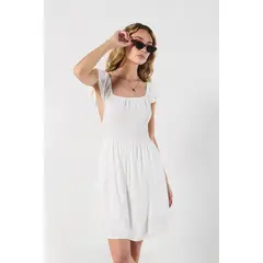 KOAJ - Vestido crema claro corto manga sisa con golas Mujer