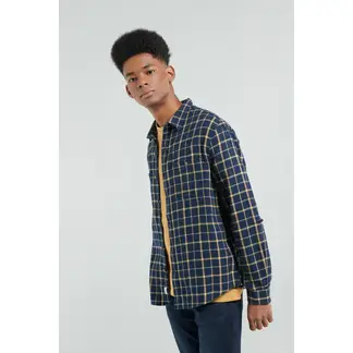 KOAJ - Camisa cuello sport con manga larga en tela a cuados. HOMBRE