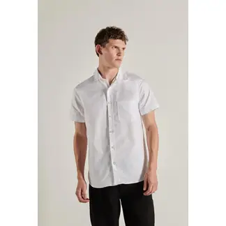 KOAJ - Camisa manga corta blanca con bolsillo y cuello sport Hombre