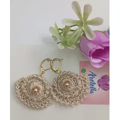 GENERICO - Aretes Tejidos en Crochet Abánico Beige