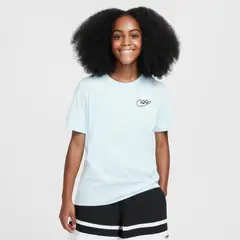 NIKE - CAMISETA NIÑO SPORTSWEAR SWOOSHY HJ4337-474