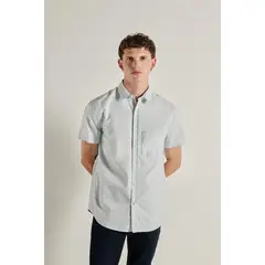 KOAJ - Camisa manga corta en slim fit, en colores solidos acorde HOMBRE