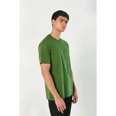 KOAJ - Camiseta verde con diseño de naturaleza y cuello redondo HOMBRE
