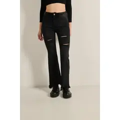 KOAJ - Jean negro tipo flare para mujer cuenta con tiro alto, de MUJER