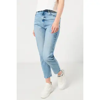 KOAJ - Jean mom azul con tiro súper alto, desgastes y bota re Mujer