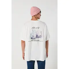 KOAJ - Camiseta crema oversize estampada con cuello redondo