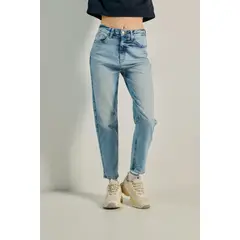 KOAJ - Jean mom fit tiro super alto MUJER
