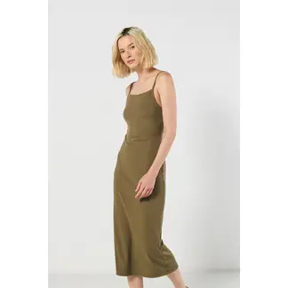 KOAJ - Vestido en rib unicolor largo con manga sisa MUJER